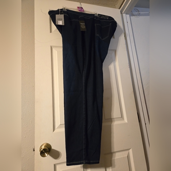 Avenue Denim - Avenue Butter Denim Skinny Jeans - 32A